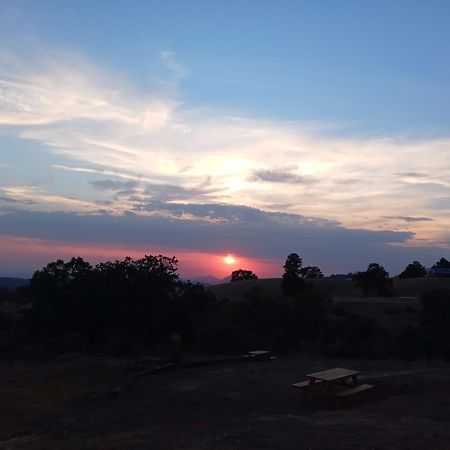 Campground At Sequoia Mountain Farms - Bring Your Own Tent Or Rv - No Bedrooms Or Beds Provided Miramonte Buitenkant foto